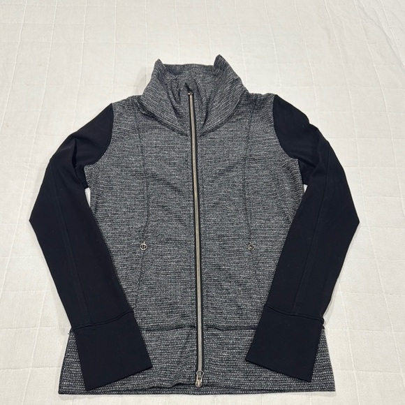Lululemon Daily Yoga Jacket - Picture 1 of 11